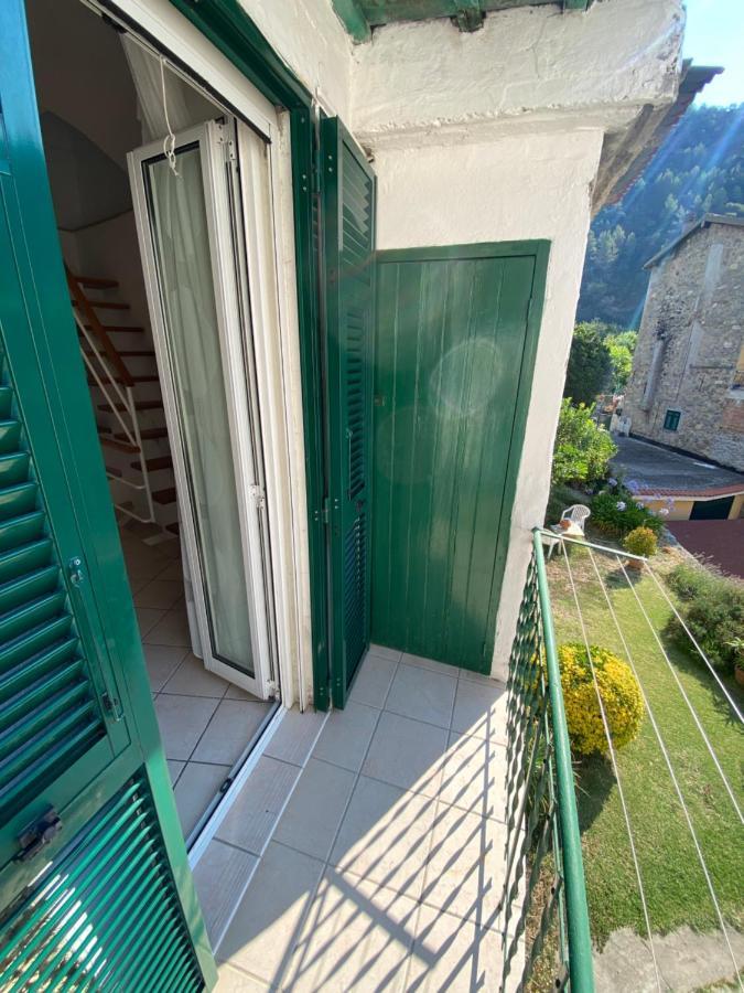 La Casa Degli Alberi Villa Dolceacqua Luaran gambar