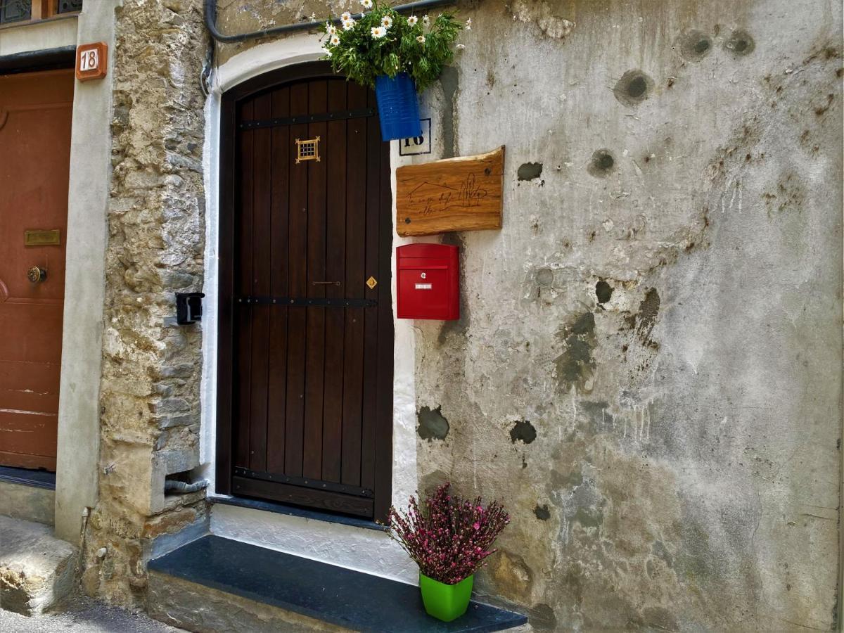 La Casa Degli Alberi Villa Dolceacqua Luaran gambar