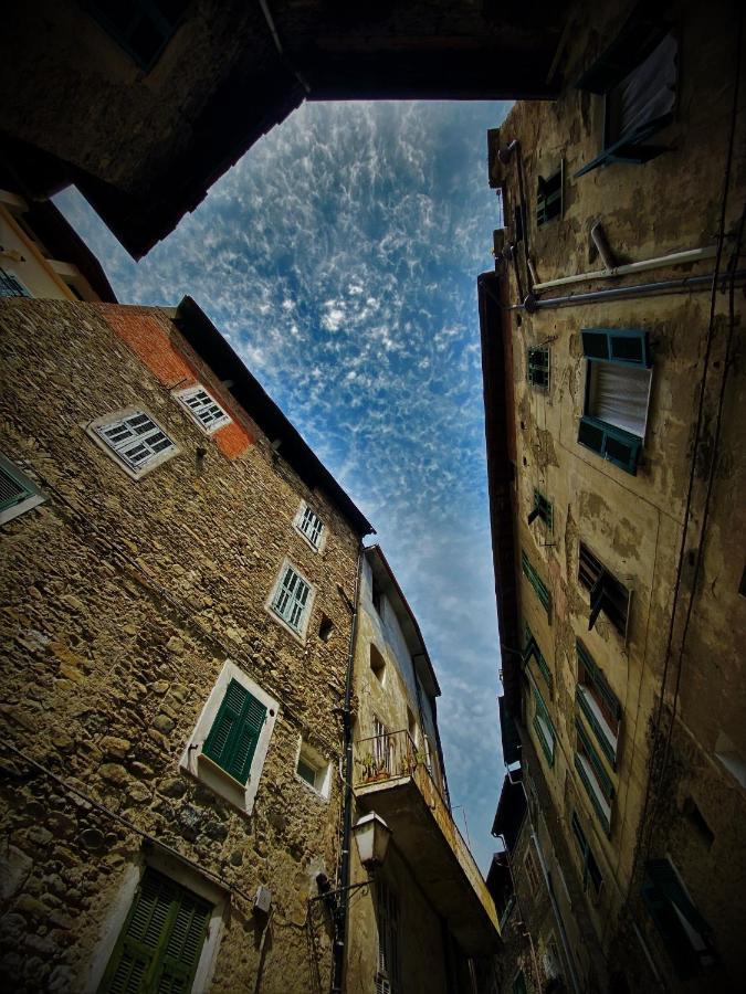 La Casa Degli Alberi Villa Dolceacqua Luaran gambar