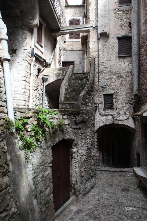 La Casa Degli Alberi Villa Dolceacqua Luaran gambar