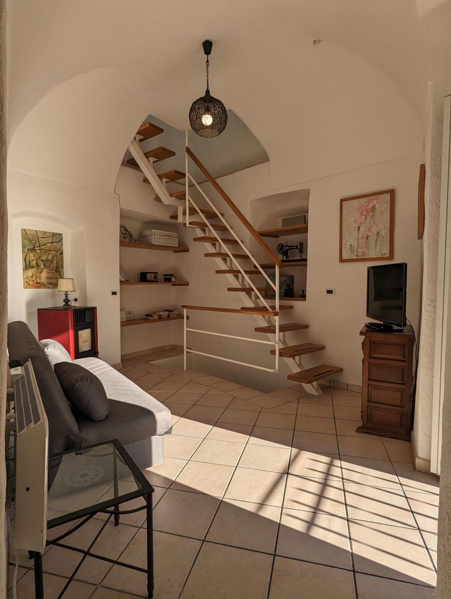 La Casa Degli Alberi Villa Dolceacqua Luaran gambar