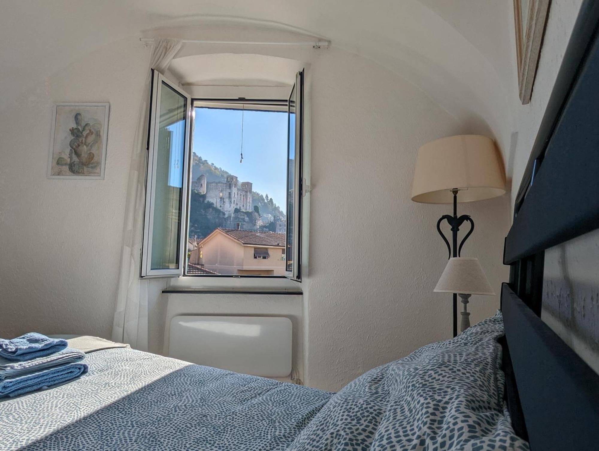 La Casa Degli Alberi Villa Dolceacqua Luaran gambar